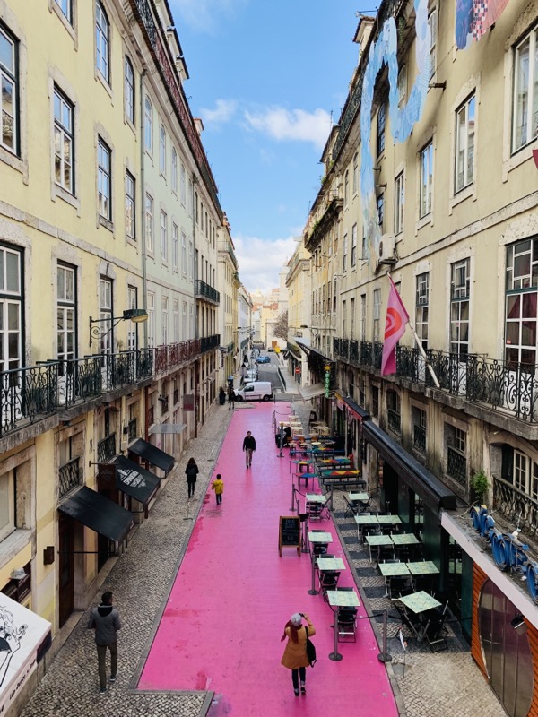 lissabon pink street